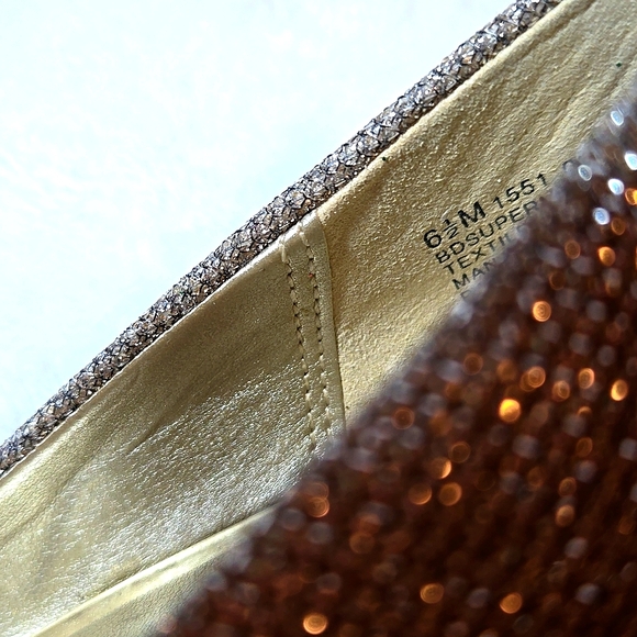 Bandolino Heels 6 1/2  NWOT - Picture 5 of 7